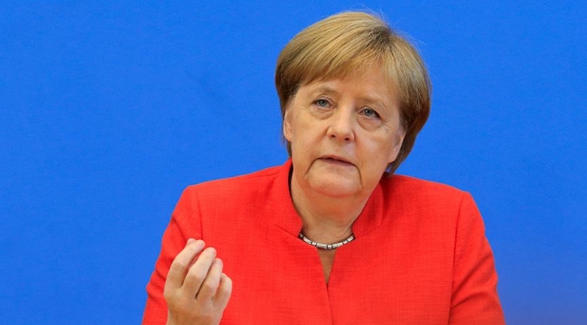 Almanya Başbakanı Angela Merkel: Aşı 2 Milyar Doz Üretilecek